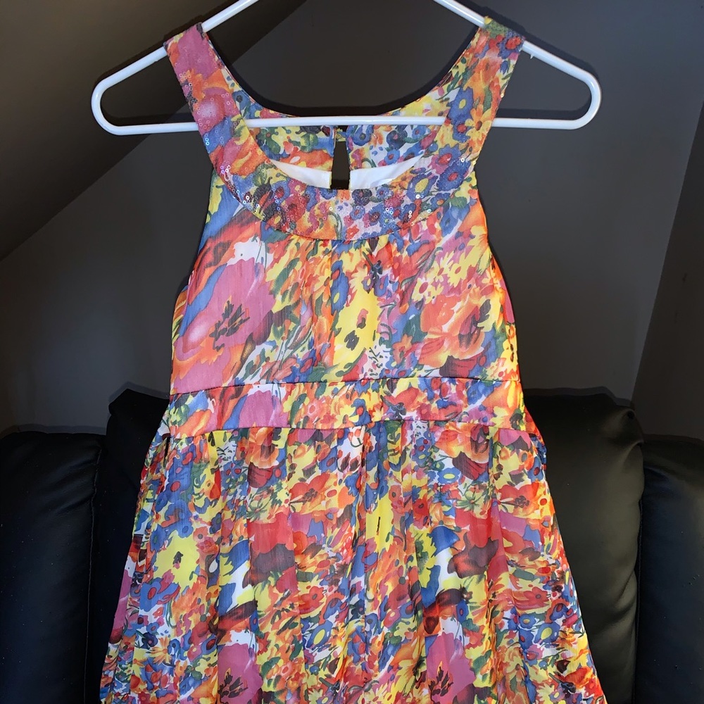 Girls dress